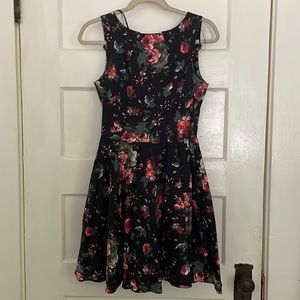 Closet Luck be a Lady dress in black & rose pattern